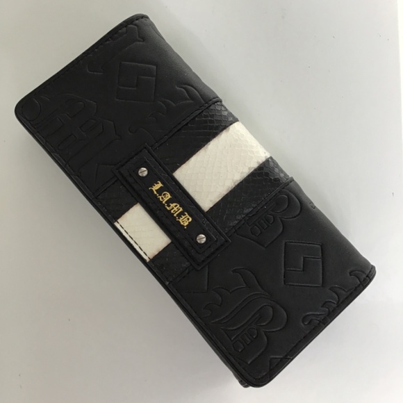 L.A.M.B. by Gwen Stefani black clutch wallet with b/w snake skin like detail - Picture 3 of 8